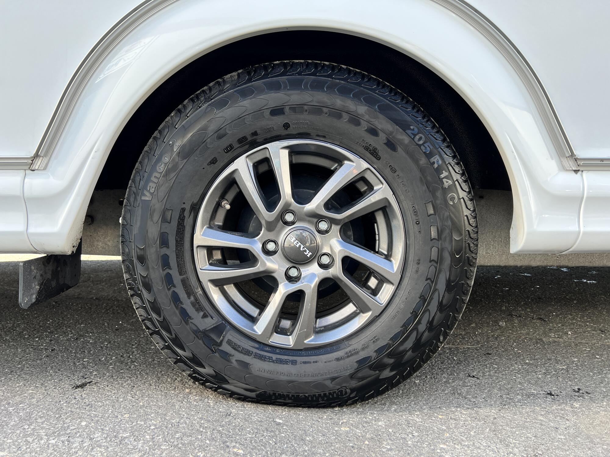 KABE Estate 660 DGDL KS#5 KABE Estate 660 DGDL KS#5