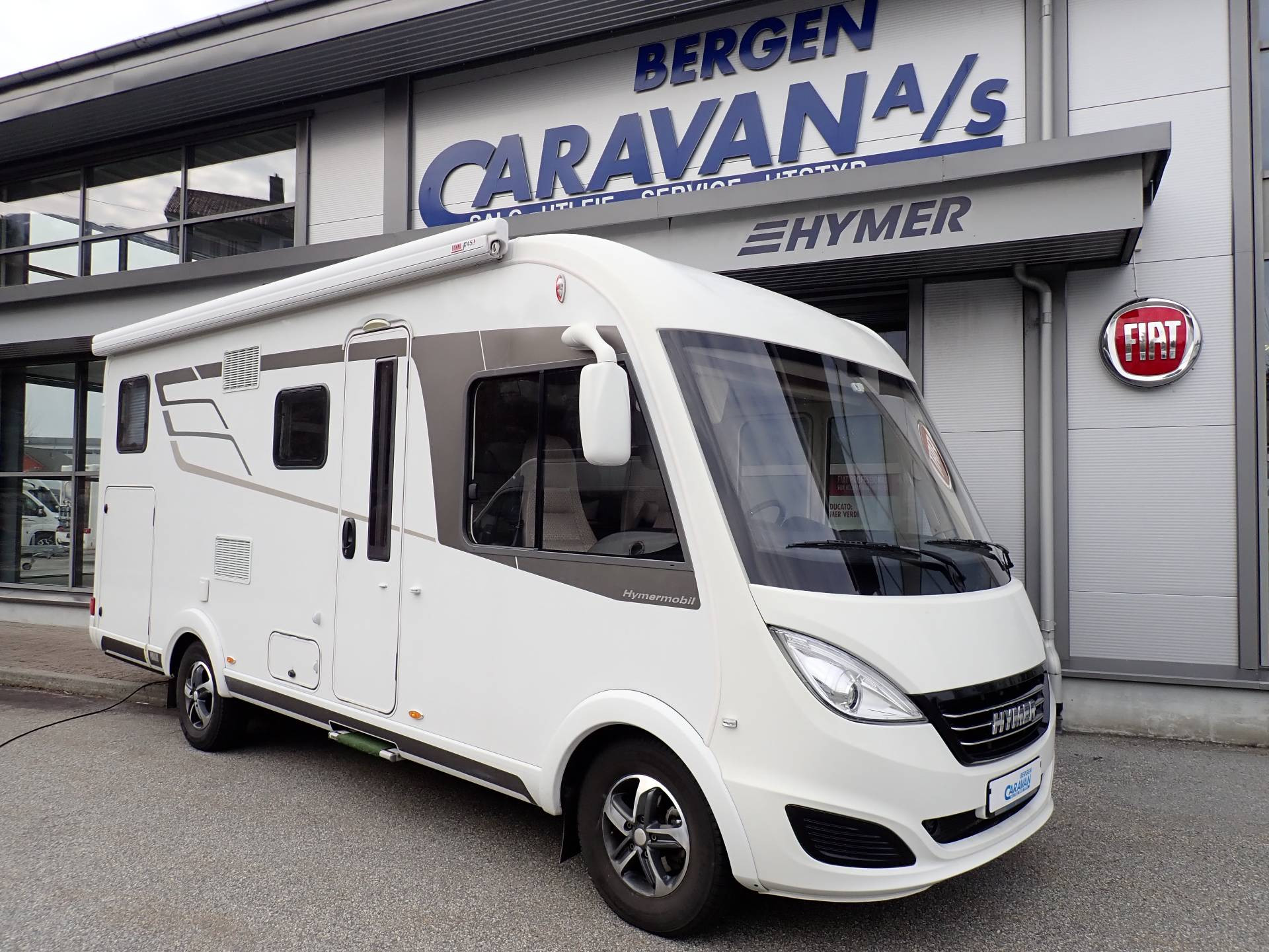 Hymer B 588 DL 150 HK Aut. 2017 Bobiler